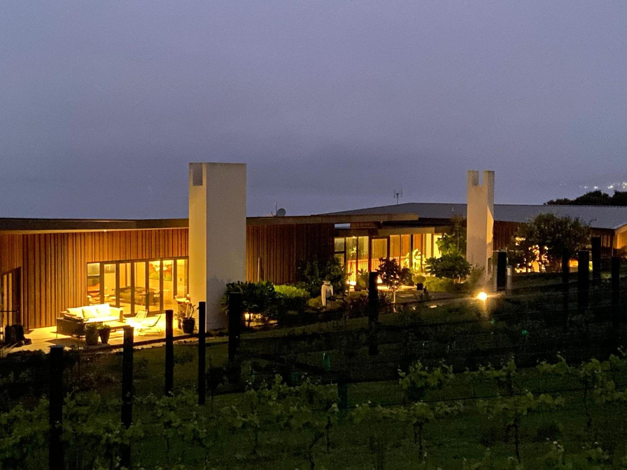 La Bodega Waiheke Island Hotel Surfdale Buitenkant foto