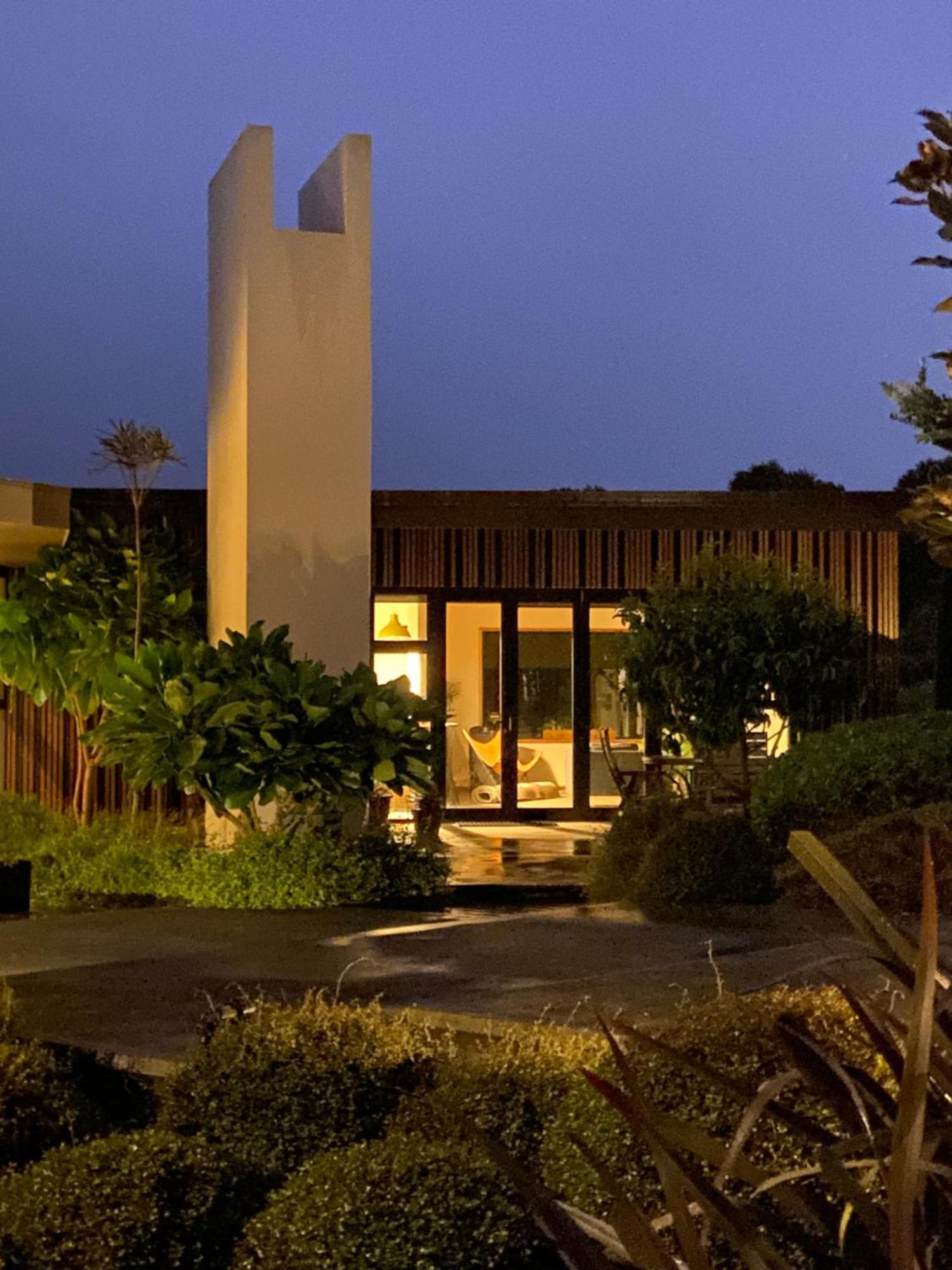 La Bodega Waiheke Island Hotel Surfdale Buitenkant foto